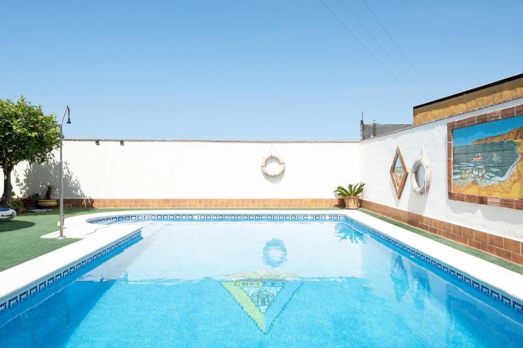 Villa Fornell - Piscina Compartida โกนิล เด ลาฟรอนเตรา ภายนอก รูปภาพ