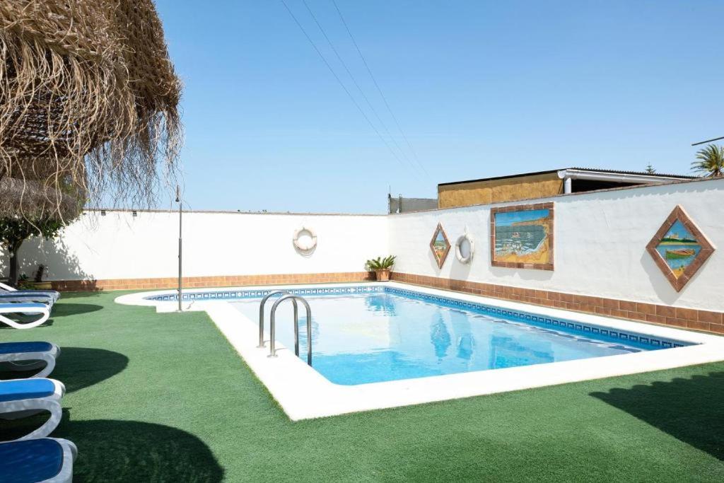 Villa Fornell - Piscina Compartida โกนิล เด ลาฟรอนเตรา ภายนอก รูปภาพ